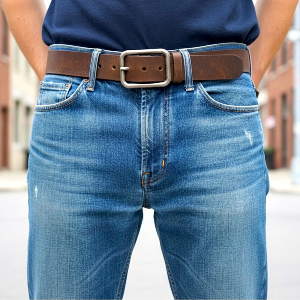 Danier Men’s Genuine Leather Brushed Nickel Buckle Belt 40 mm width 102mm length